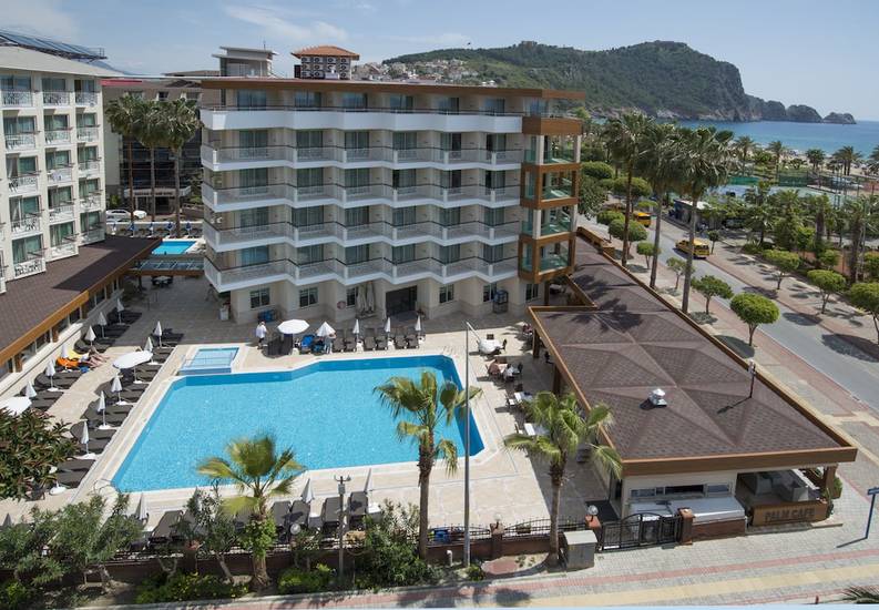 Riviera Suite Hotel 4*