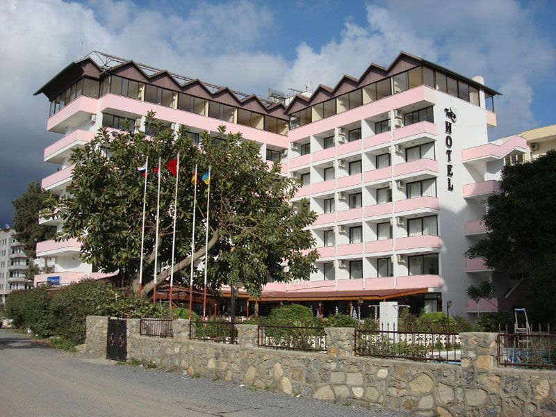 Bohemia Hotel 3*