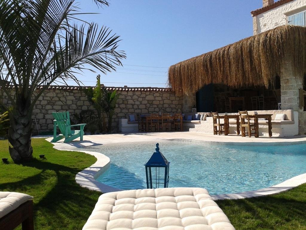 La Vella Hotel 3*