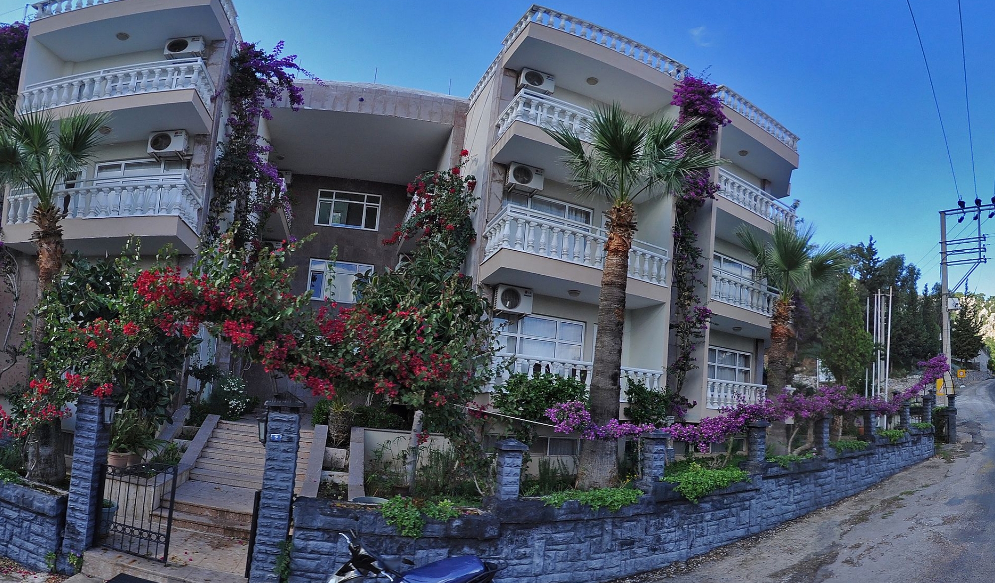 Kavala Hotel 2*