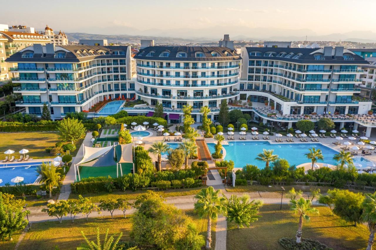 Commodore Elite Suites & Spa 5*