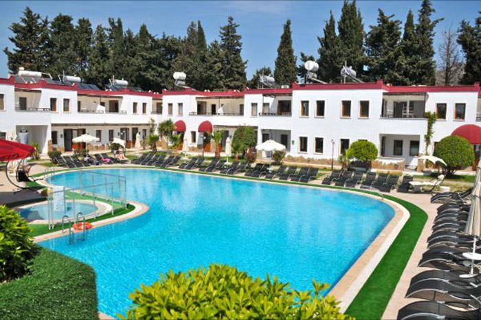 Club Cherry Apart 3*
