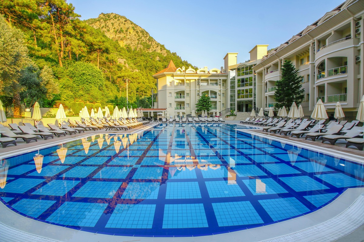 Julian Forest Suites 4*