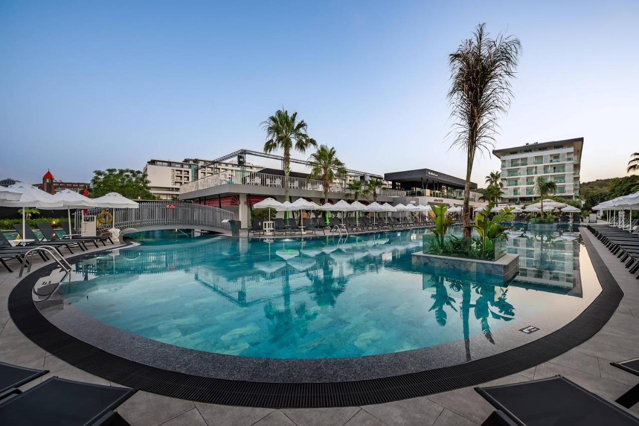 White City Resort & Spa 5*