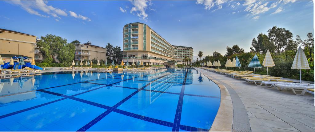Hedef Beach Resort & Spa 5*
