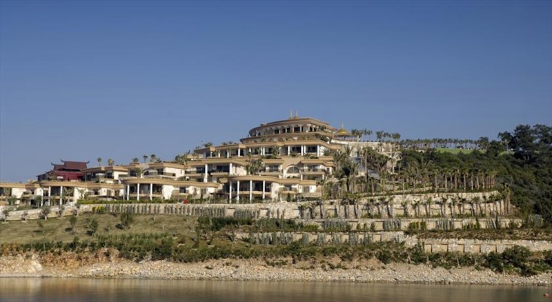 Golden Savoy Hotel 5*