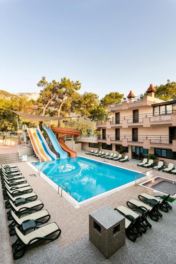 Aleria Belport Beach Hotel 4*