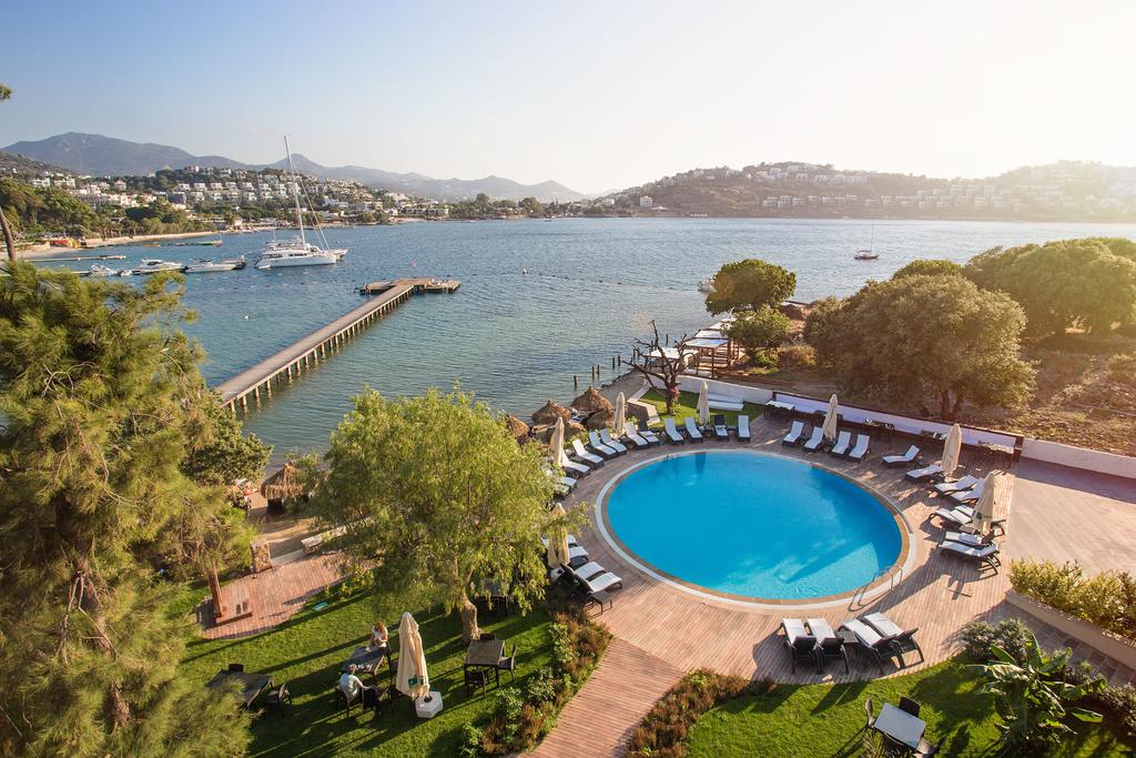 Mare Suites