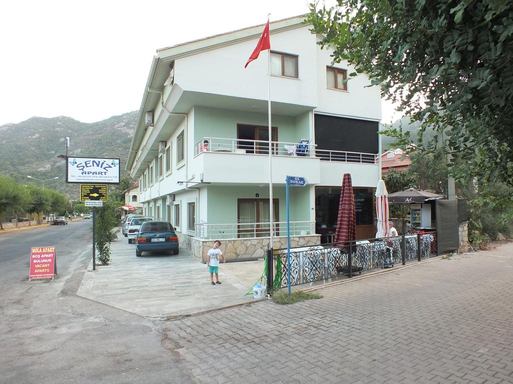 Şeniz Apart