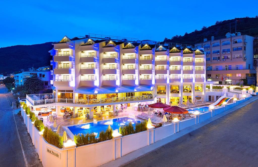 Ideal Piccolo Hotel 4*