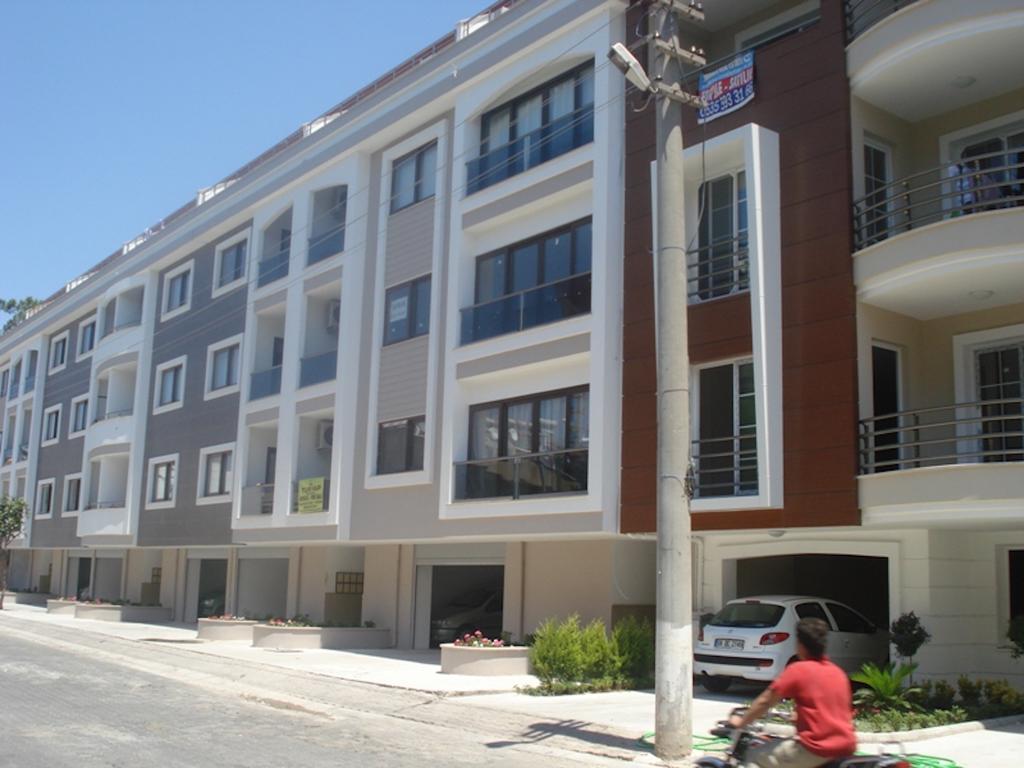 Marina Homes
