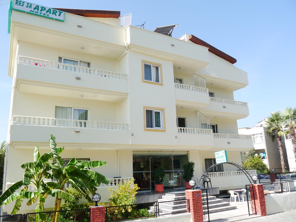 Ressa Apart