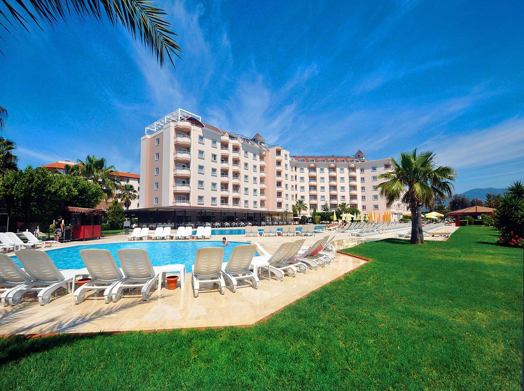 Royal Garden Beach 5*
