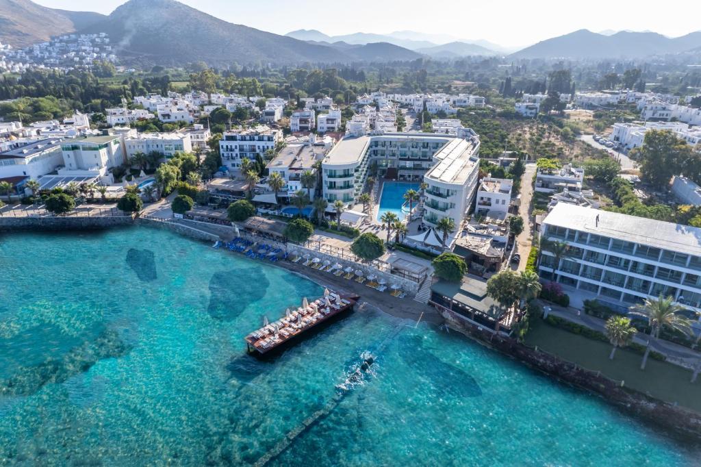 Dragut Point South Hotel 4*