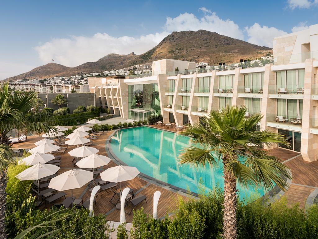 Swissotel Resort Bodrum Beach 5*