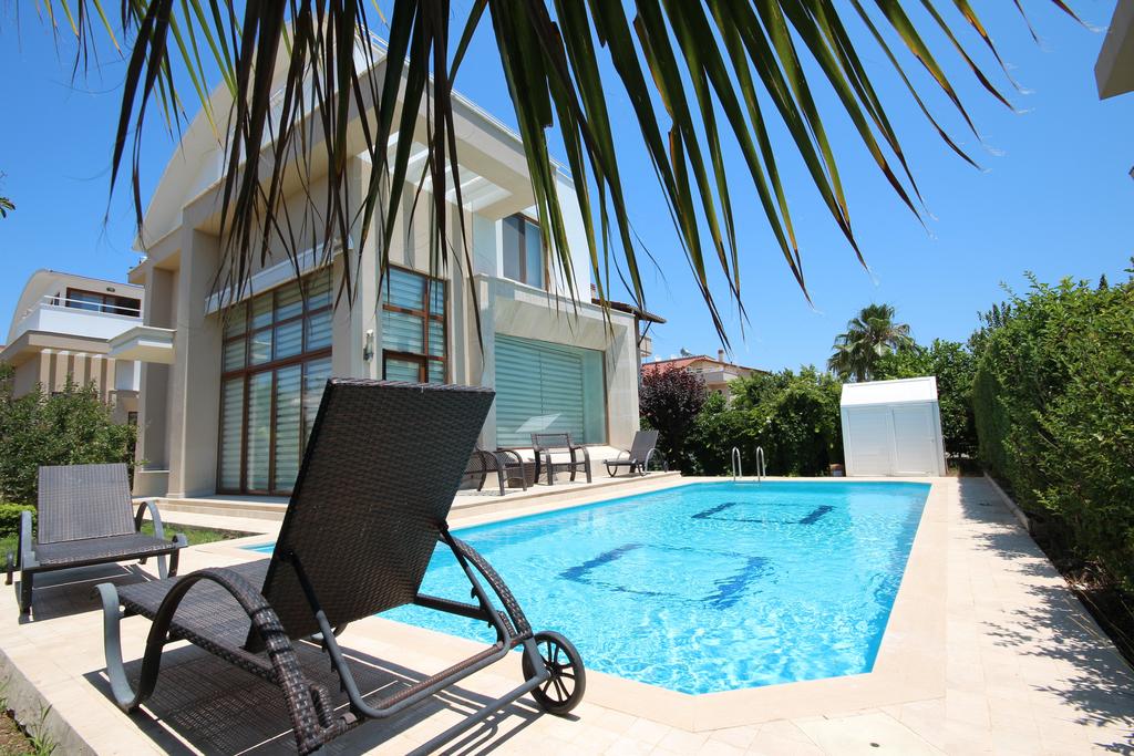 Paradise Town Villa Elite