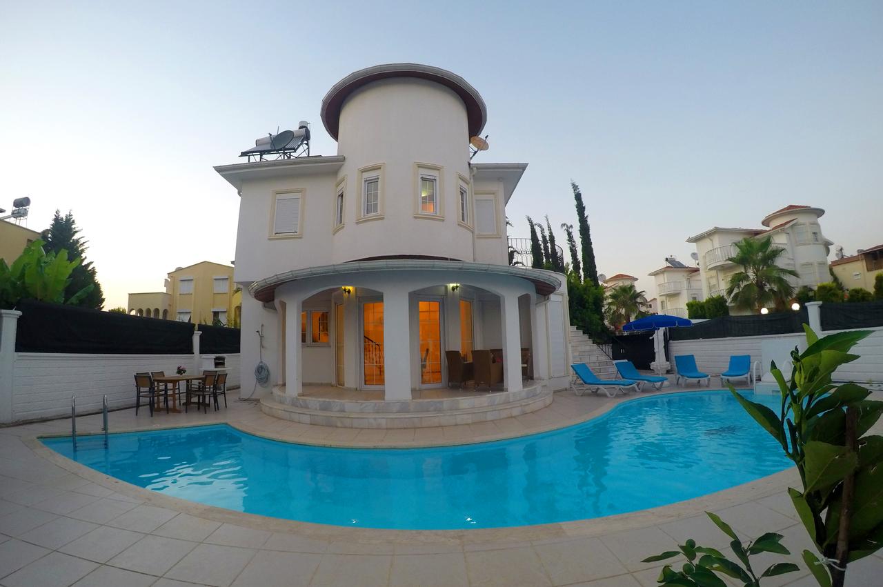 Bella Villa 2