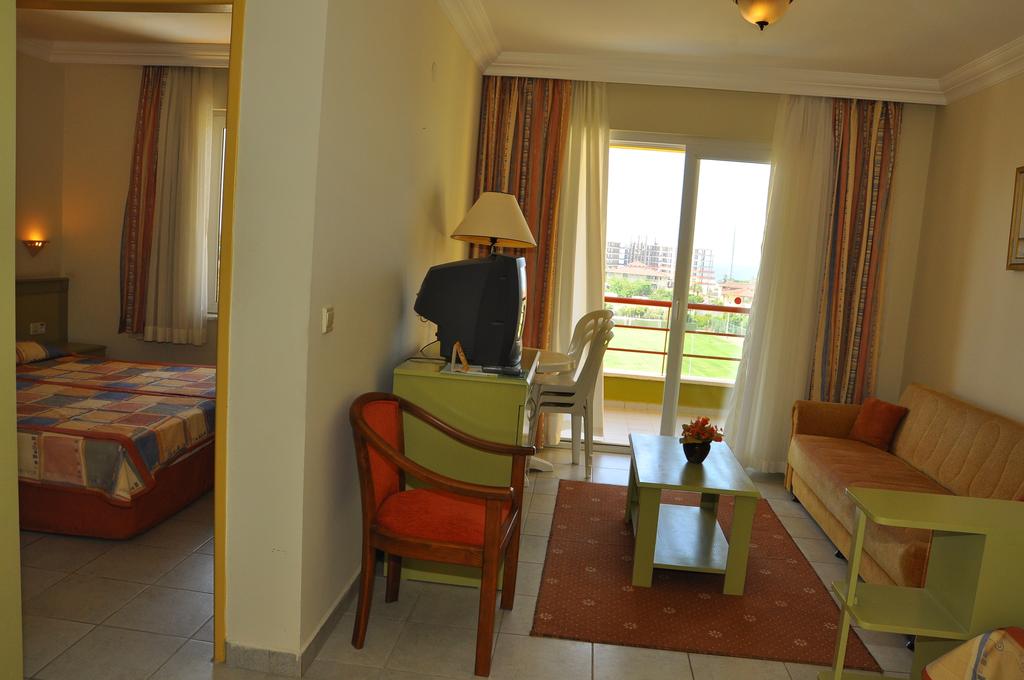 Magnolia Hotel 4*