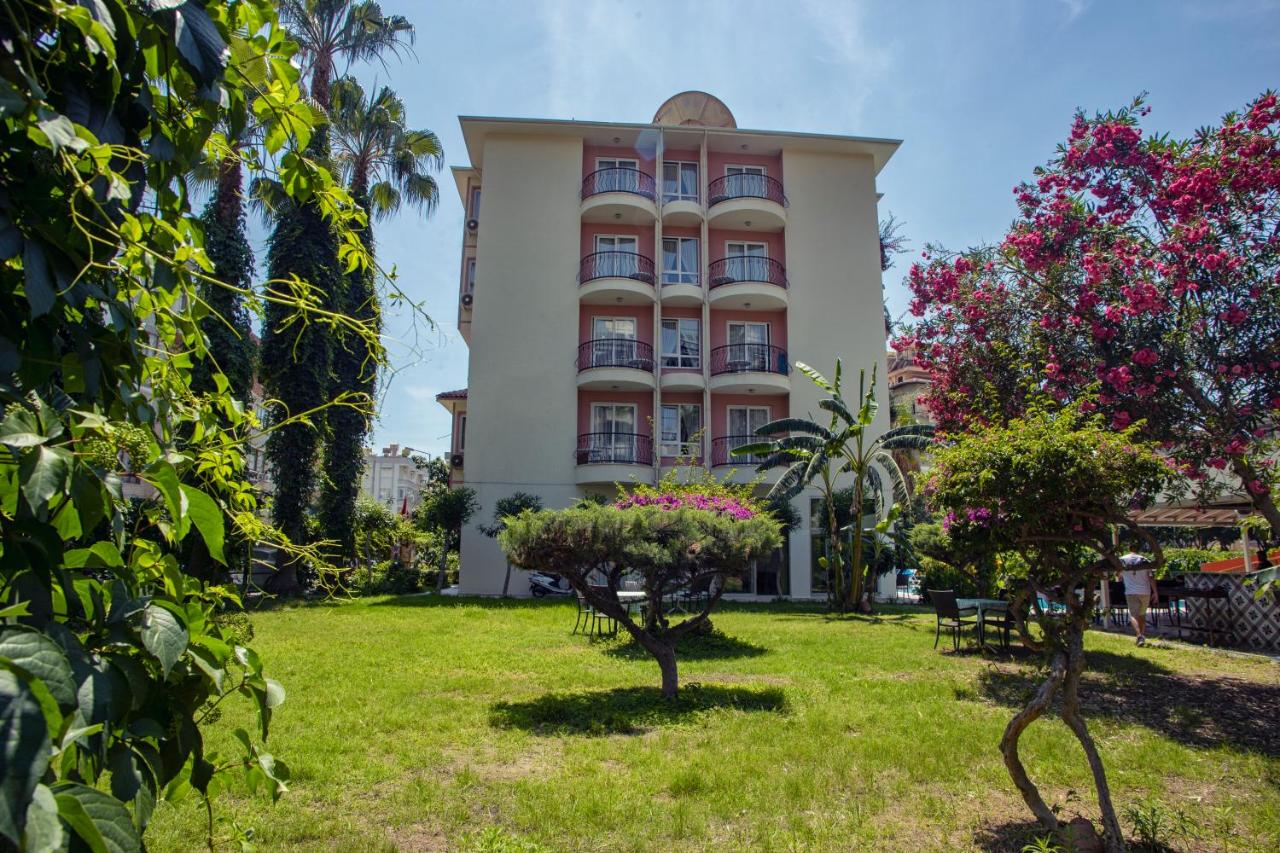 The S Apart & Suites Hotel