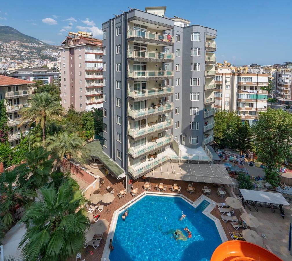 Carmen Suite Hotel 3*