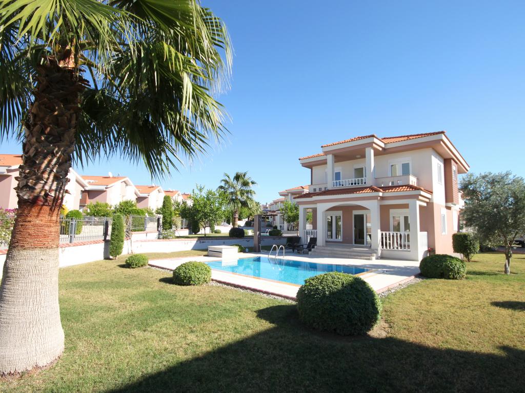 Aguarius Villas