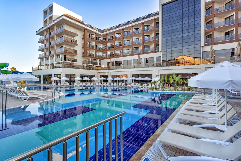 Glamour Resort & SPA 5*