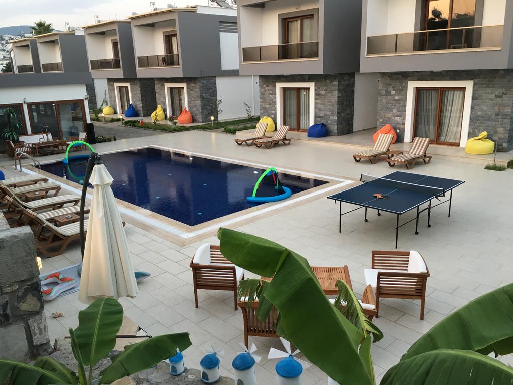Maye Residence