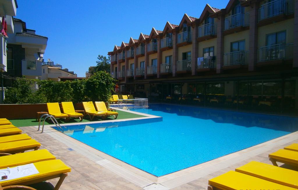 Grand Nar Hotel 4*