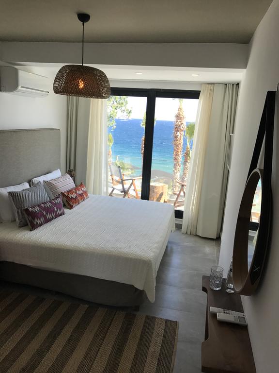 La Brezza Beach & Hotel