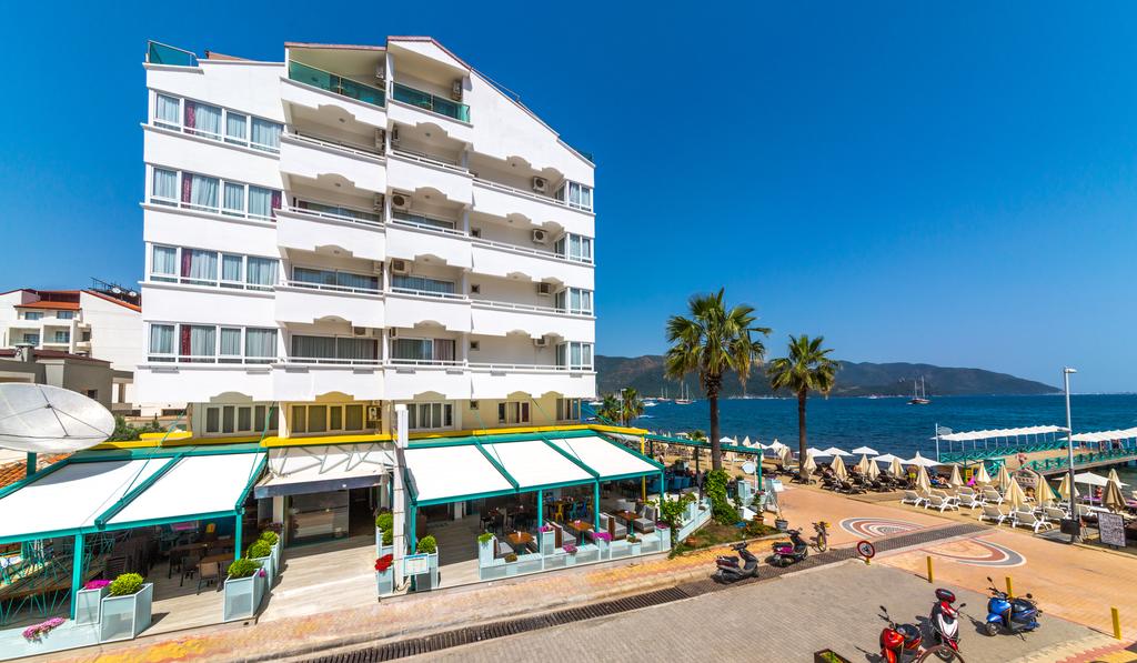 Honeymoon Beach Hotel 3*