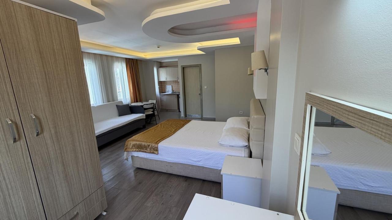 Arya Hotel 4*