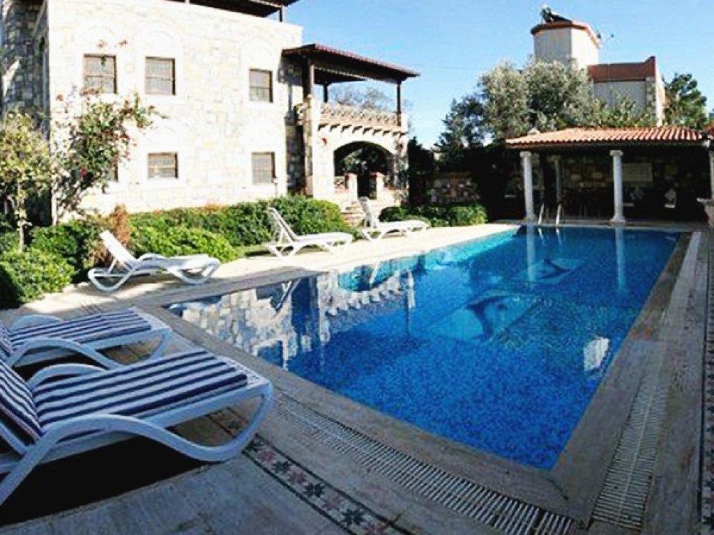 Evoteli Group Bitez 3+1 Ozel Havuzlu Villa Secret