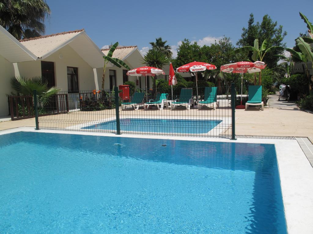 Dream Park Bungalow Hotel