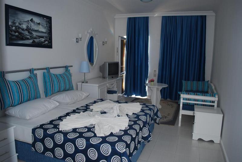 Erta Soyak Beach Otel 3*