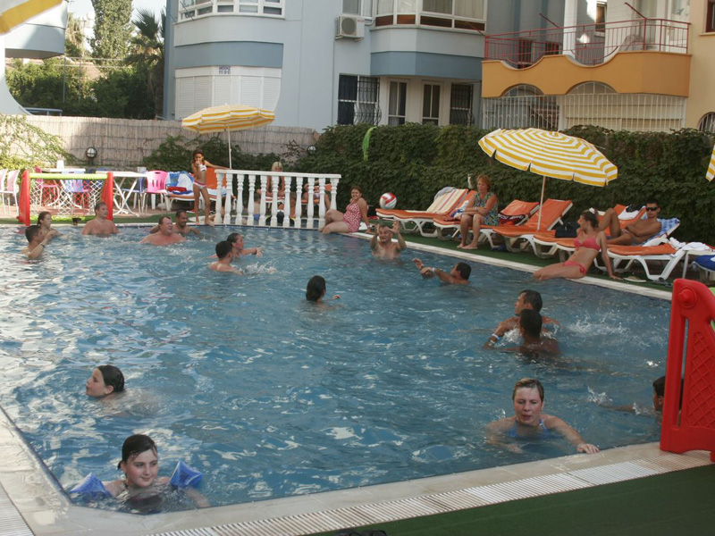 Hotel Huska Plaza 3*