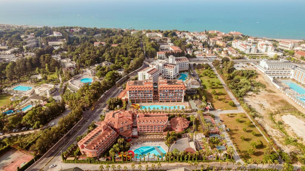 Club Side Coast 5*