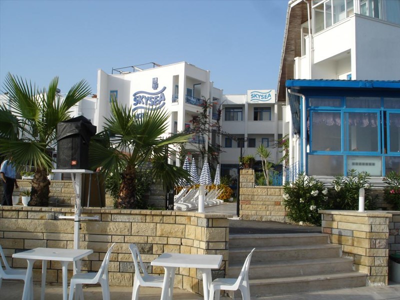 Sky Beach 3*