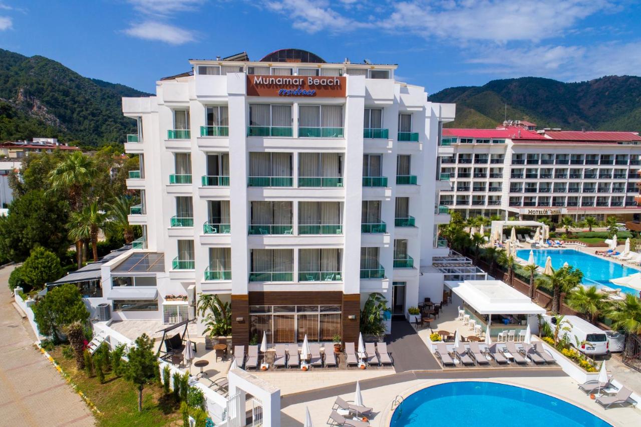 Supreme Beach Hotel 4*