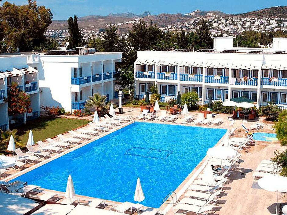 Mestra Hotel 3*