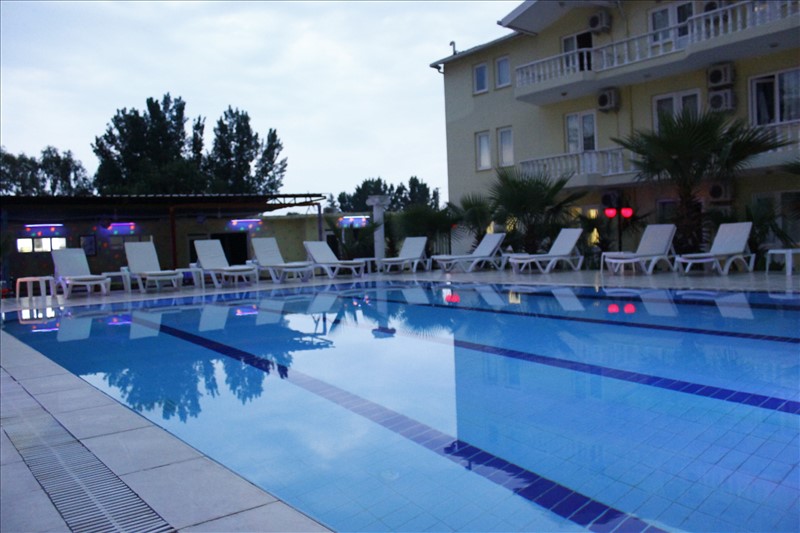 Paradise's Apple Hotel 3*