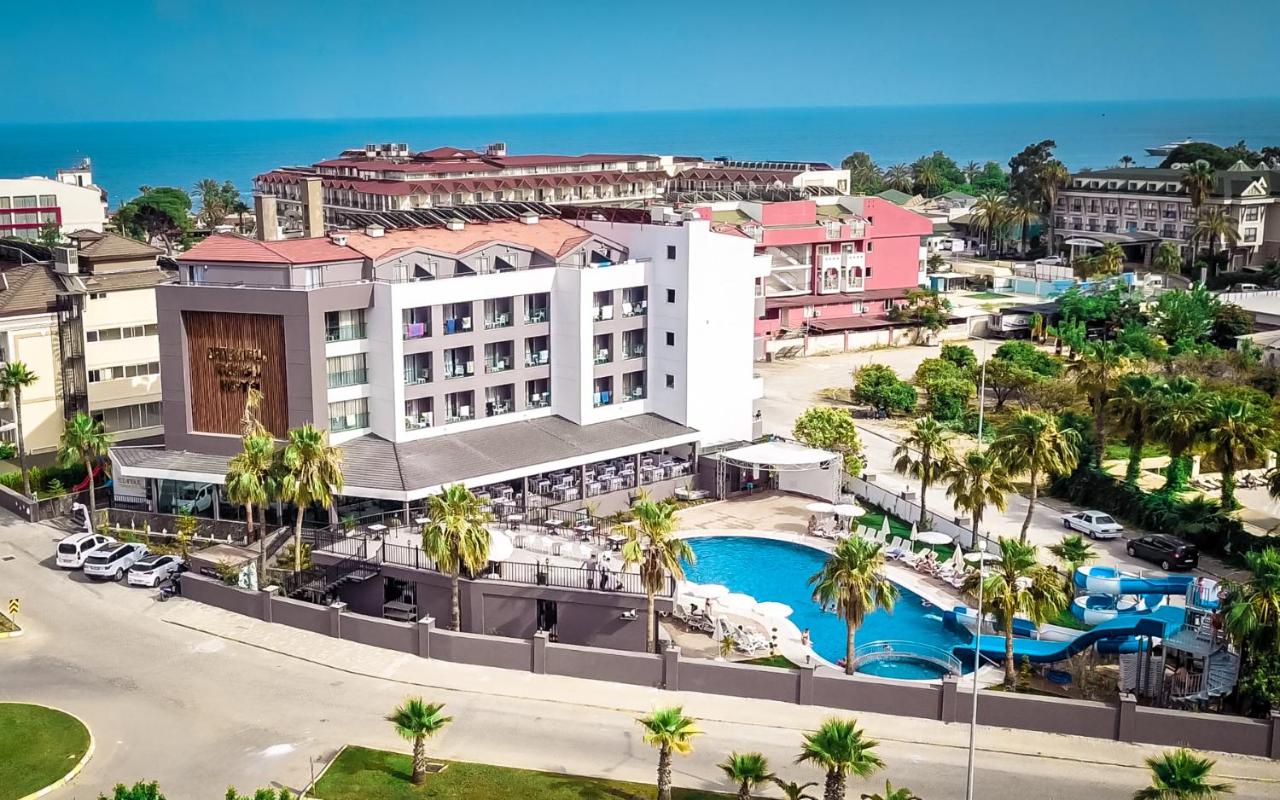 Istanbul Beach 4*