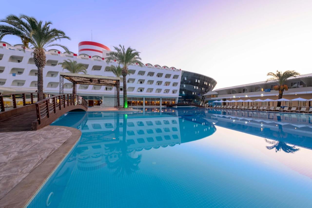Transatlantik Hotel 5*