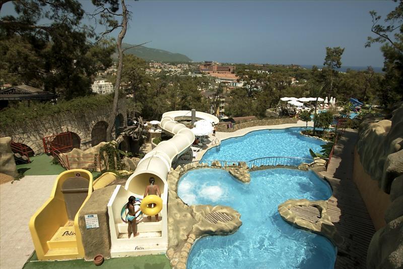 Naturland Forest Resort 5*