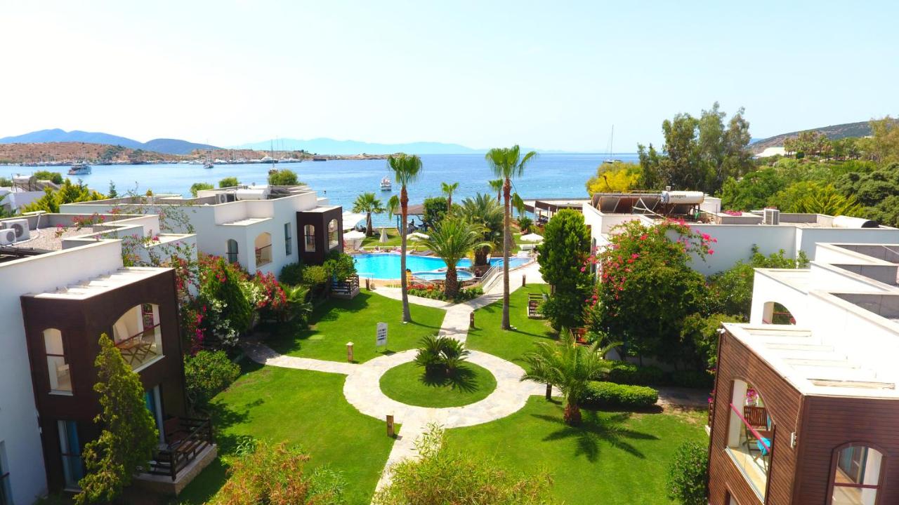 Costa Luvi Hotel 4*