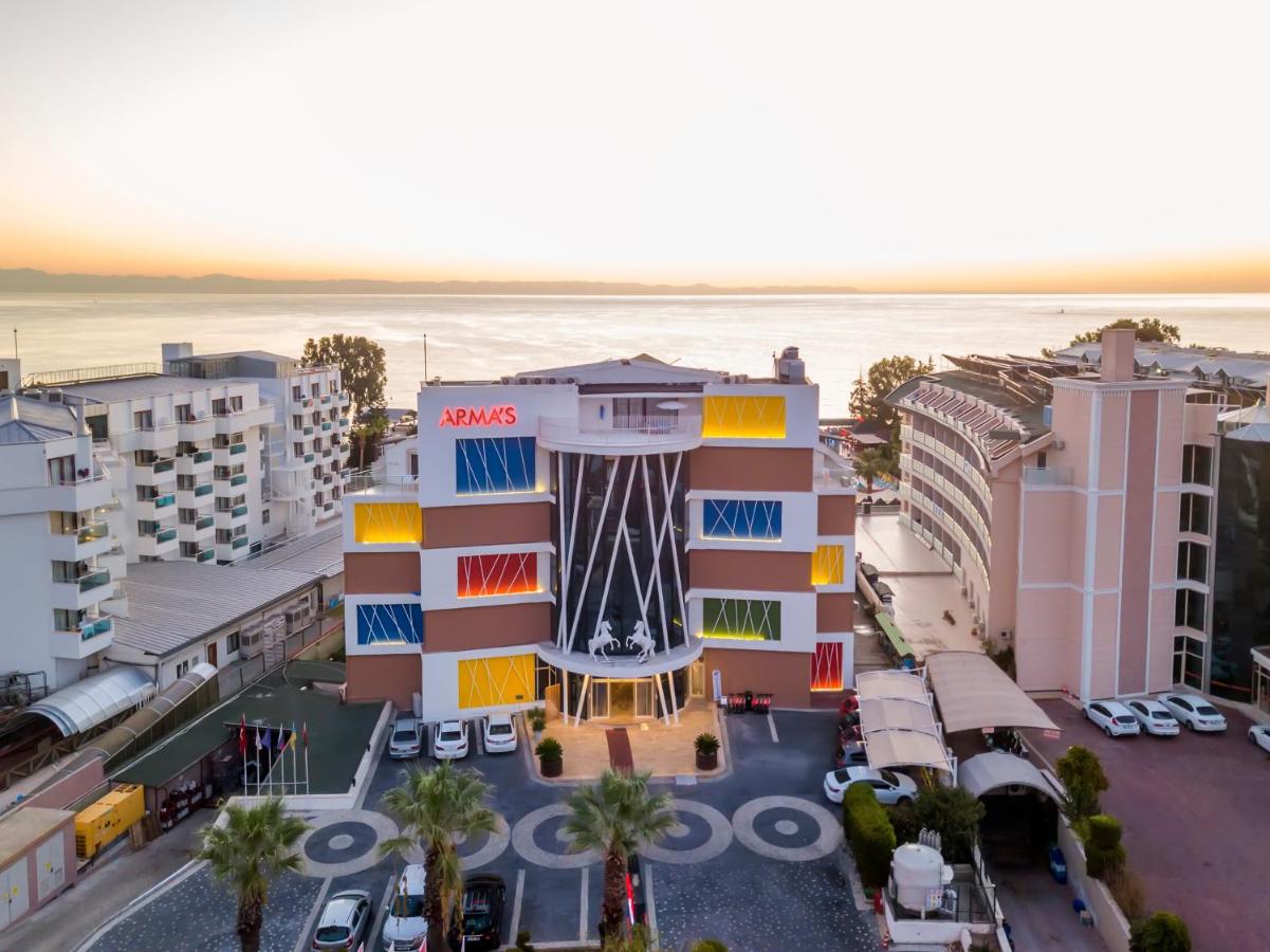 Armas Beach 4*