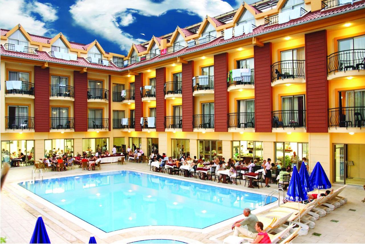 Astoria 4*