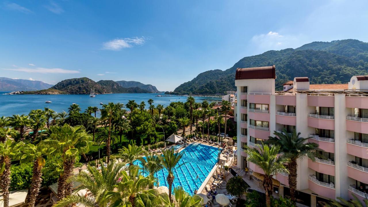 Aqua Hotel 5*