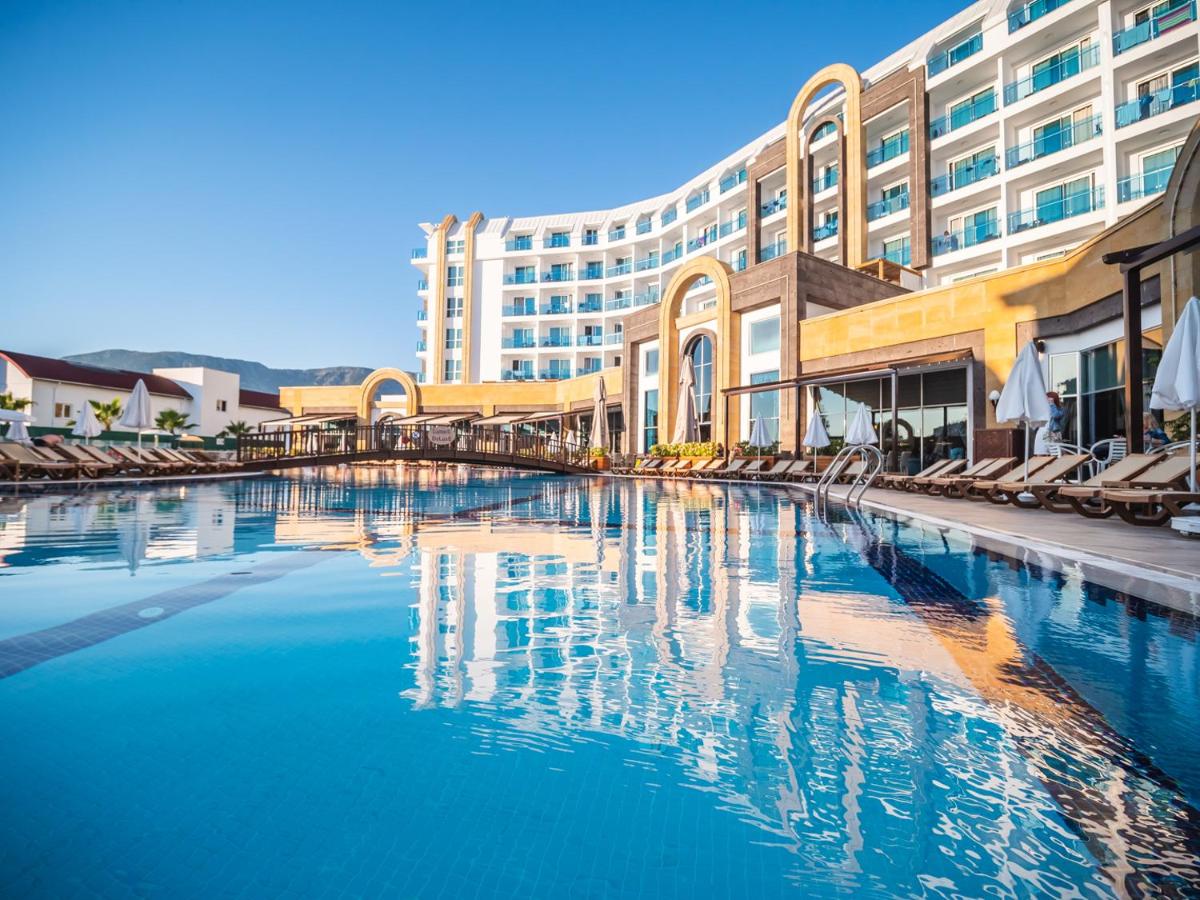 The Lumos Deluxe Resort Hotel & Spa 5*