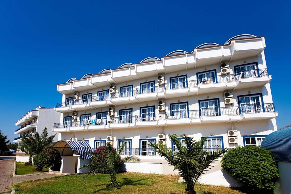 Ares Blue Hotel 3*