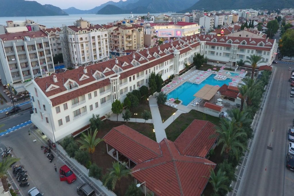 Kocer Club Apartments 3*